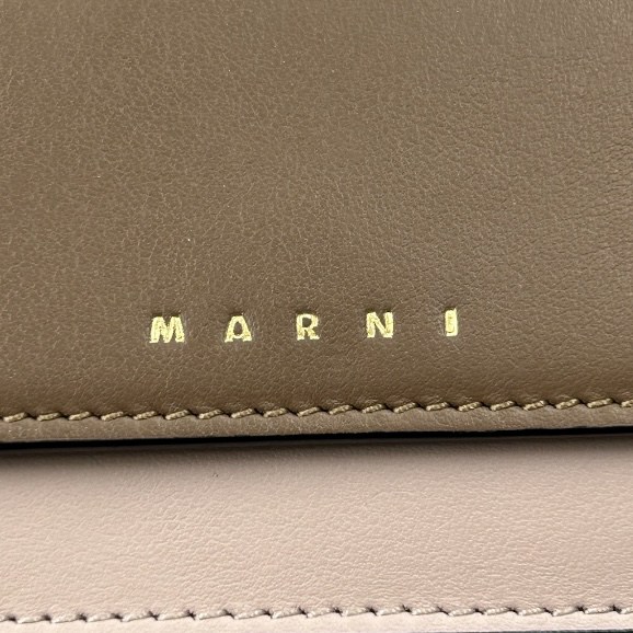 中古】マルニ MARNI TRUNK TRI COLOR TRIFOLD WALLET トリ 中古】マルニ MARNI TRUNK TRI COLOR TRIFOLD WALLET トリ