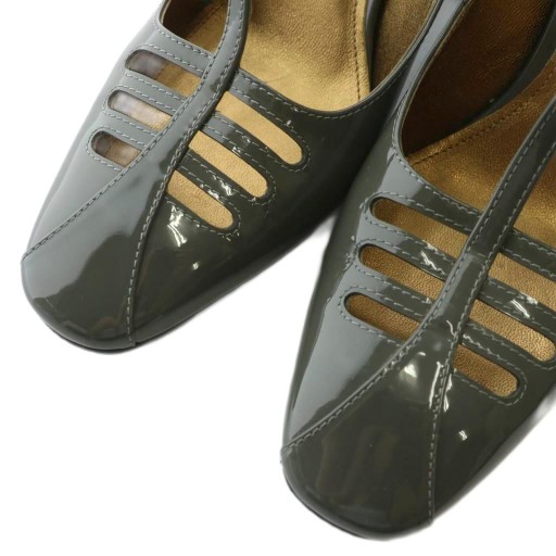 【中古】ボッテガヴェネタ BOTTEGA VENETA パンプス エナメル ラウンドトゥ チャンキーヒール 37.5 24.5cm グレー