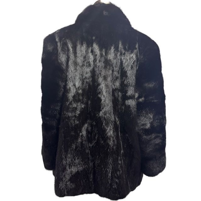 最終お値下げ◎ブラックミンク ファーコート 裏:花柄刺繍 中古】ブラックミンク MINK 毛皮 コート リアルファー 裏地花柄 17号