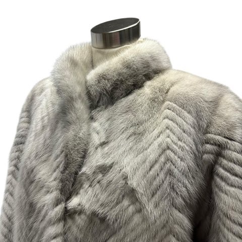 美品▼MINK　サファイアミンク　本毛皮コート　ライトグレー　毛質艶やか・柔らか◎ GR4997▽サファイアミンク MINK*最高級毛皮*ファーコート ミドルコート