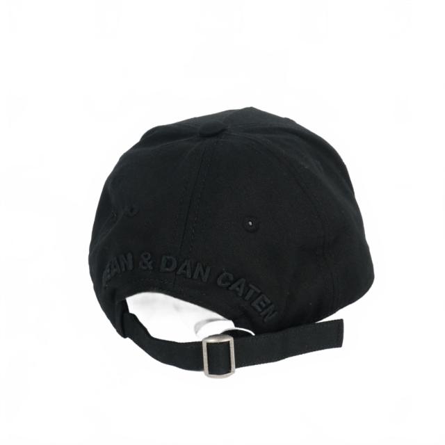 中古】未使用品 ディースクエアード DSQUARED2 21AW ダメージ 中古】未使用品 ディースクエアード DSQUARED2 21AW ダメージ