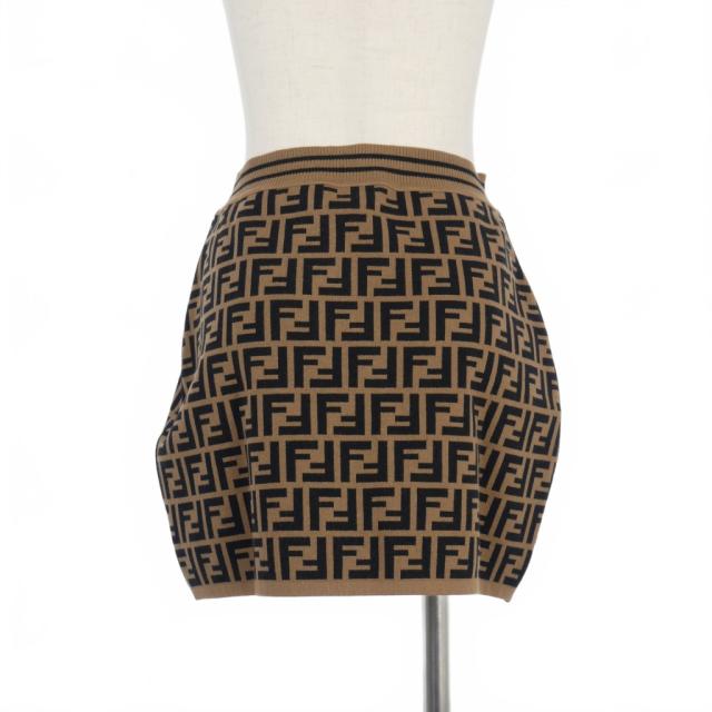 【美品】FENDI フェンディ ズッカ柄 スカート 大きいサイズ ひざ丈スカート 中古・古着通販】FENDI (フェンディ) ズッカ柄ビジューミニスカート