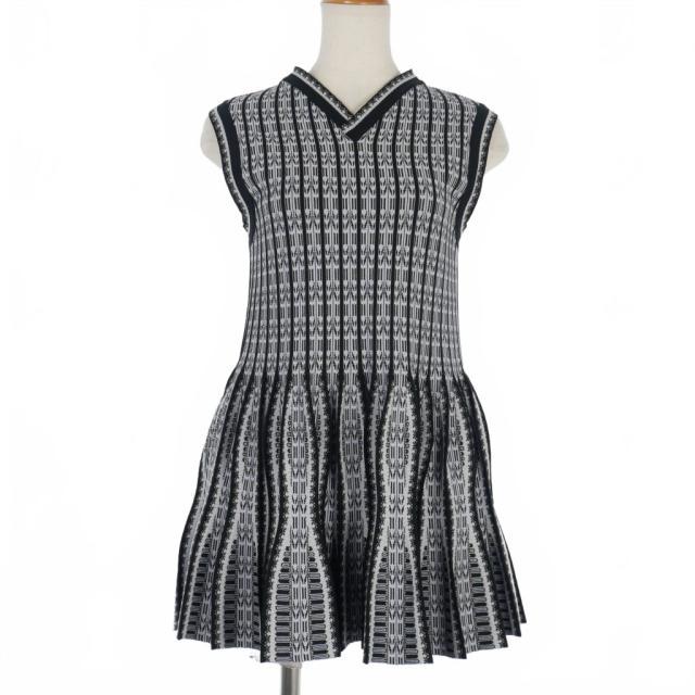 【中古】マメクロゴウチ  Mame Kurogouchi 25SS Lantern Knitted Volume Top ニット トップス ノースリーブ サイズ2