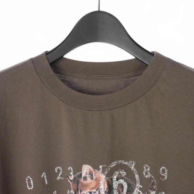 【中古】エムエムシックス メゾンマルジェラ MM6 24SS キャット カレンダーロゴ プリント Tシャツ 半袖 M 茶_1