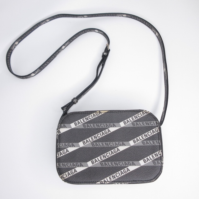 【中古】バレンシアガ BALENCIAGA エブリデイ カメラバッグ ショルダーバッグ ロゴ ブラック E0122004352 0626