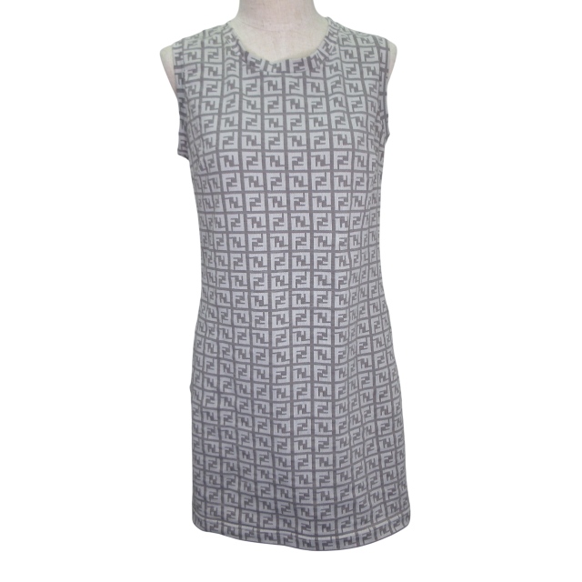 【美品】FENDI ズッカ パイル地 ノースリーブ ワンピース サイズ42 FENDI - フェンディ ワンピース パイル地 ズッカ柄 ノースリーブ ミニ