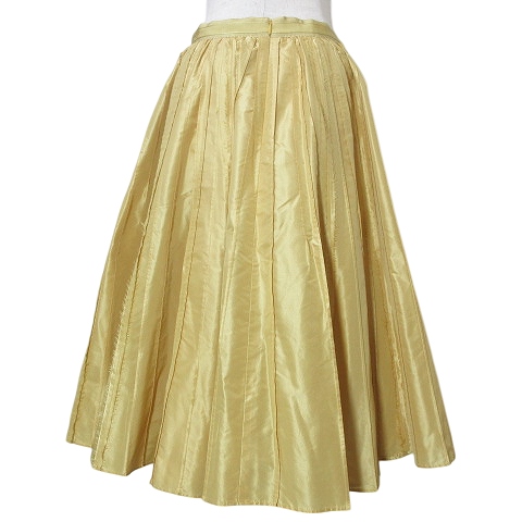 【中古】フォクシー 美品 20年 Fancy Crystal スカート カットオフ シルク 40465 ひざ丈 フレア イエロー 38 S相当の通販は 【中古】フォクシー 美品 20年 Fancy Crystal スカート カットオフ シルク 40465 ひざ丈 フレア イエロー 38 S相当の通販は