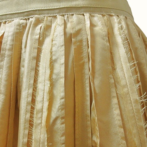 【中古】フォクシー 美品 20年 Fancy Crystal スカート カットオフ シルク 40465 ひざ丈 フレア イエロー 38 S相当の通販は 【中古】フォクシー 美品 20年 Fancy Crystal スカート カットオフ シルク 40465 ひざ丈 フレア イエロー 38 S相当の通販は