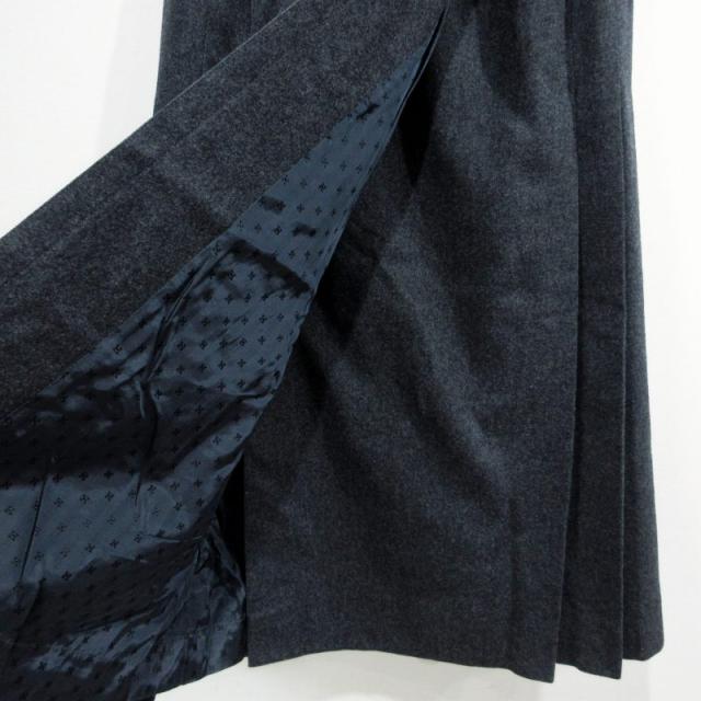 エルメス　スカート　HERMES　巻きスカート バカンス3日目 エルメススカーフをスカート巻きに | AHN MIKA