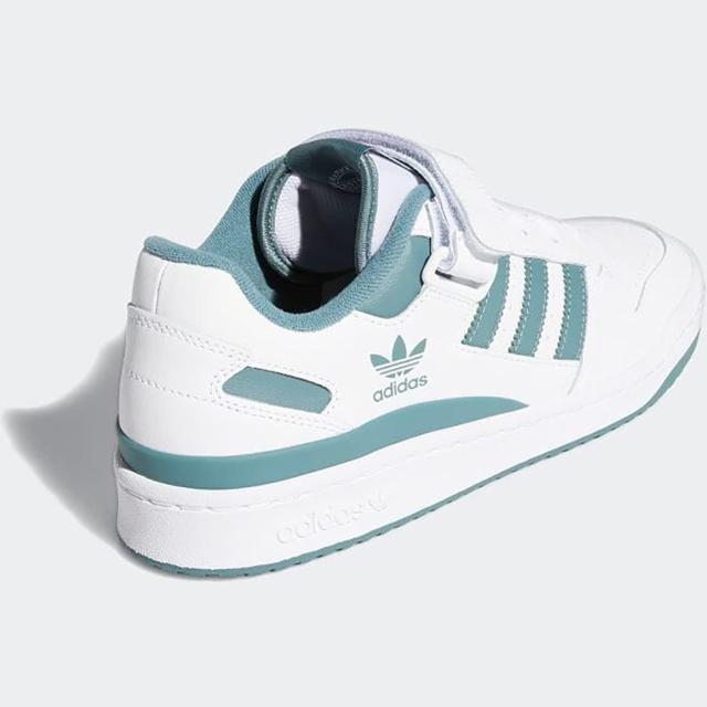 [アディダス] フォーラム ロー [FORUM LOW] フットウェアホワイト/フットウェアホワイト/ヘイジーエメラルド  FY7758 日本国内正規品 の通販は