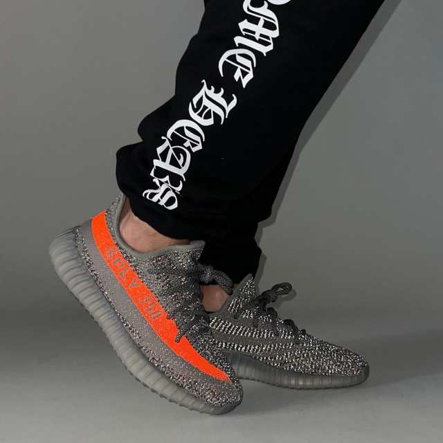 アディダス] イージー ブースト 350 V2 [YEEZY Boost 350 V2] ベルーガ/リフレクティブ/グレー GW1229  日本国内正規品の通販はau PAY マーケット - 株式会社ARCHTRADE | au PAY マーケット－通販サイト