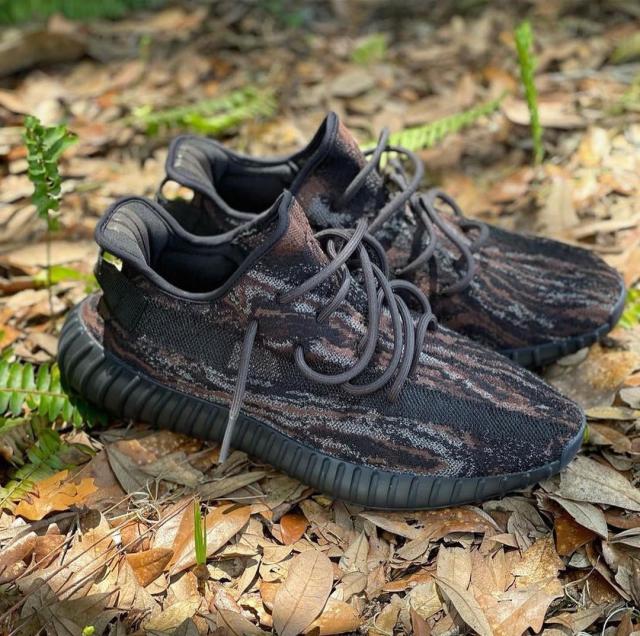 [アディダス] イージー ブースト 350 V2 [YEEZY BOOST 350 V2] ブラック/ブラウン/グレー GW3774 日本国内正規品_8
