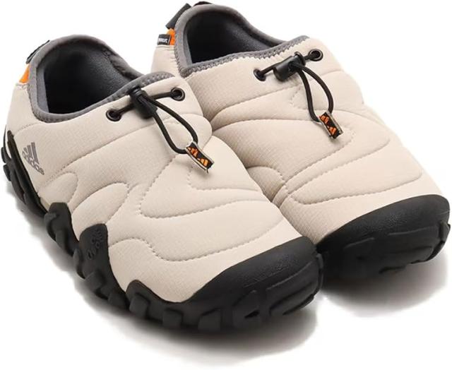 [アディダス] ラドランダー モック [RADLANDER MOC] ワンダーベージュ/ワンダーベージュ/パントーン IF9462  の通販は 16,029円