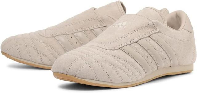 [アディダス] テコンドー W [TAEKWONDO W] ワンダーベージュ/ガム JQ4278