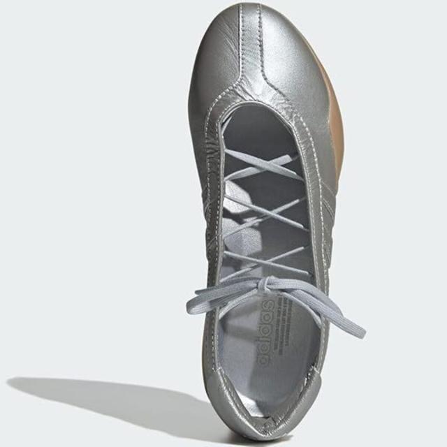 [アディダス] テコンドー メイ バレエ [W TAEKWONDO MEI BALLET] シルバーメタリック/シルバーメタリック/ガム JR7032 アディダス] テコンドー メイ バレエ [W TAEKWONDO MEI BALLET