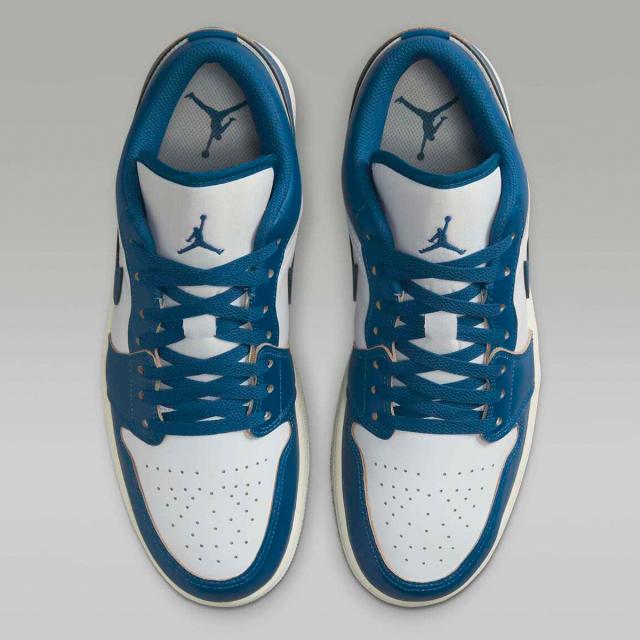 [ナイキ] エア ジョーダン 1 ロー SE [AIR JORDAN 1 LOW SE] ホワイト/ブルーグレー/セイル/インダストリアルブルー FN5214-141