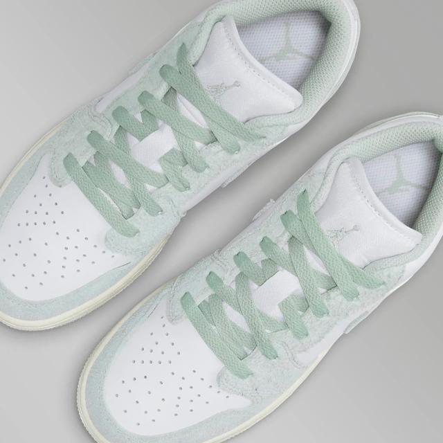 ナイキ] エア ジョーダン 1 LOW SE [J AIR JORDAN 1 LOW SE