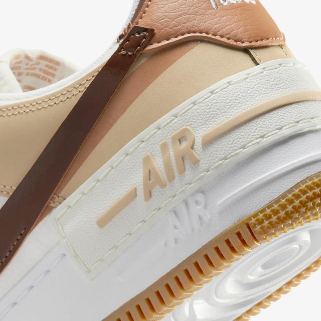 [ナイキ] エア フォース 1 シャドウ [W AF1 SHADOW] セイル/フラックス/セサミ/カカオワオ DZ1847-106 ナイキ] エア フォース 1 シャドウ [W AF1 SHADOW] セイル/フラックス