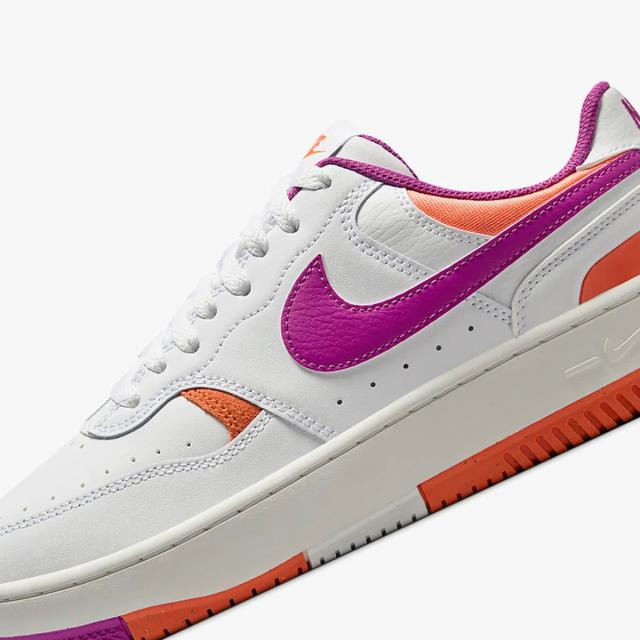 ナイキ] ガンマ フォース [W GAMMA FORCE] ホワイト/ワイルドマンゴー