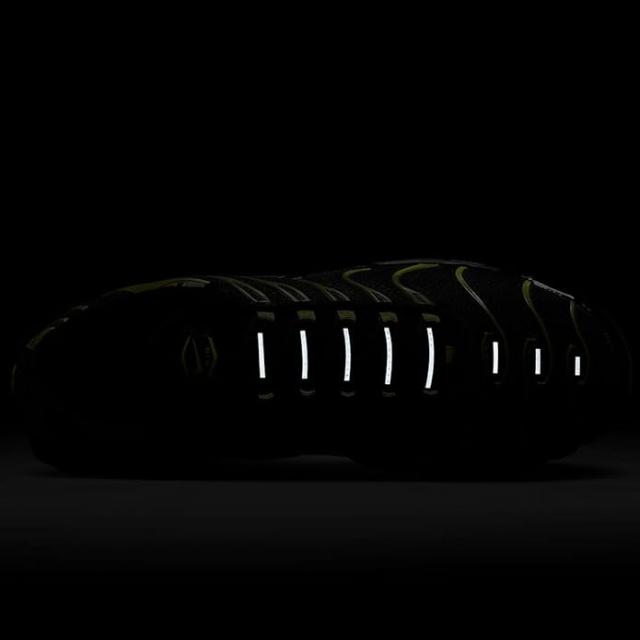 [ナイキ] エア マックス プラス [AIR MAX PLUS] ブラック/サイバー/パシフィックモス/ブラック DM0032-010_3