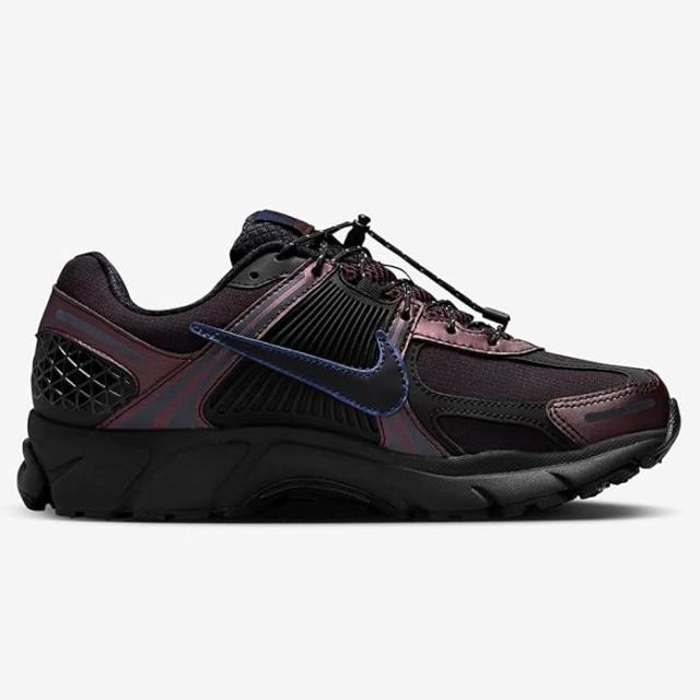 NIKE ズーム　ボメロ5 ミッドナイトネイビー　SOPH. 国内11月2日/9日発売予定】 ナイキ ズーム ボメロ 5