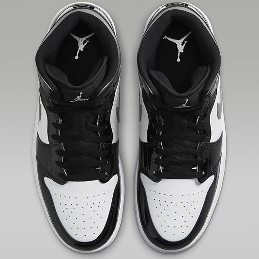[ナイキ] エア ジョーダン 1 ミッド SE [AIR JORDAN 1 MID SE] ブラック/ホワイト/メタリックゴールド/メタリックシルバー HV0789-010