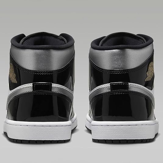 [ナイキ] エア ジョーダン 1 ミッド SE [AIR JORDAN 1 MID SE] ブラック/ホワイト/メタリックゴールド/メタリックシルバー HV0789-010