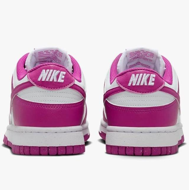 ナイキ] ダンク ロー [W DUNK LOW] ホワイト/ホットフューシャ DD1873