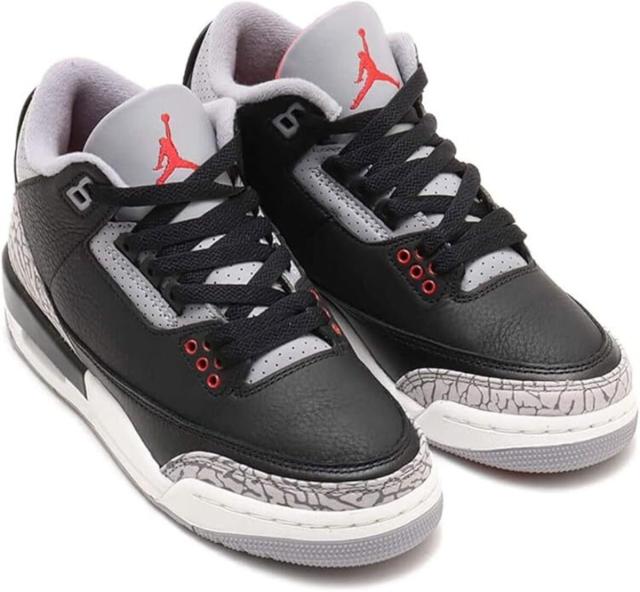 [ナイキ] エア ジョーダン 3 レトロ GS [J AIR JORDAN 3 RETRO GS] ブラック/セメントグレー/サミットホワイト/ファイヤーレッド DM0967-010