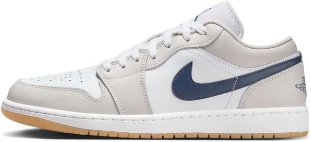 [ナイキ] エア ジョーダン 1 ロー [AIR JORDAN 1 LOW] ホワイト/ミッドナイトネイビー 553558-146 ナイキ] エア ジョーダン 1 ロー [AIR JORDAN 1 LOW] ホワイト