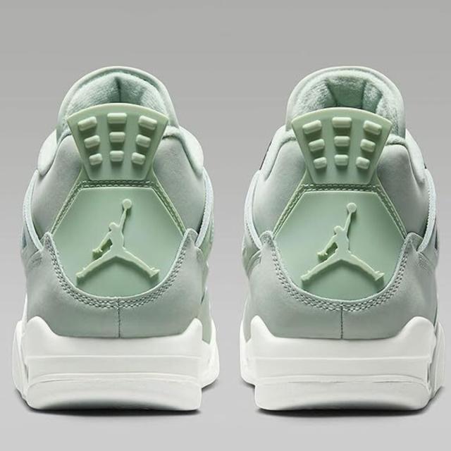 [ナイキ] エア ジョーダン 4 レトロ [W AIR JORDAN 4 RETRO "Abundance"] シーフォーム/メタリックシルバー/セイル HV0823-003