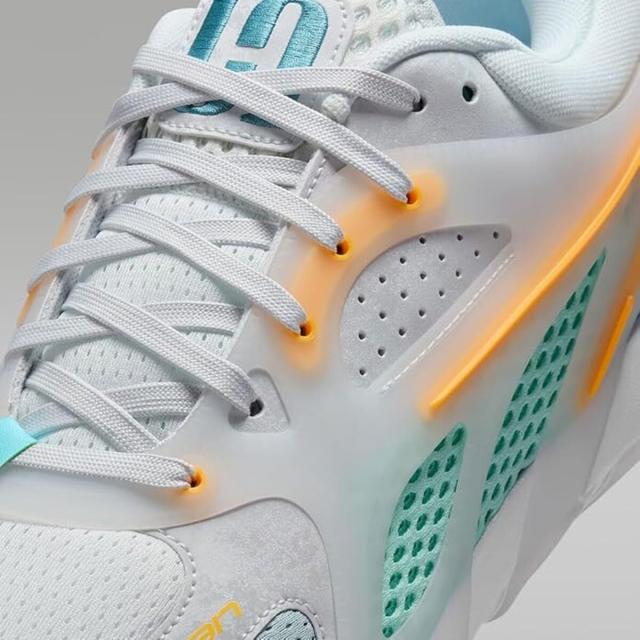 [ナイキ] ジョーダン エアー シリーズ PF [JORDAN AIR SERIES PF "Poolside"] オフホワイト/オレンジ/オーシャンキューブ/ミネラルティール FQ3859-101