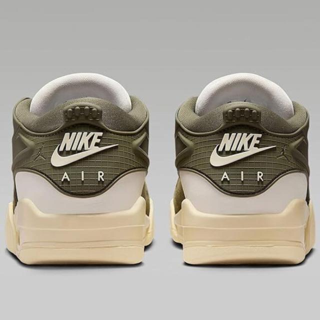 ナイキ] エア ジョーダン 4 RM [W AIR JORDAN 4 RM] セイル/ココナッツ