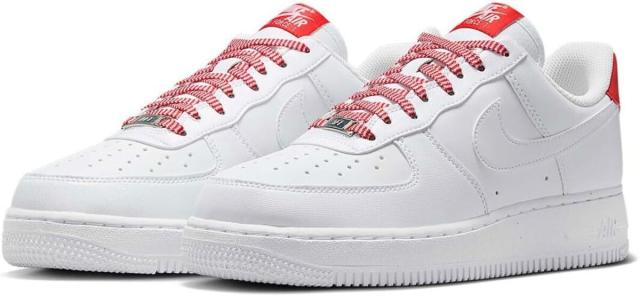 [ナイキ] エア フォース 1 '07 [W AIR FORCE 1 '07] ホワイト/ピンクフォーム/メタリックシルバー/ライトクリムゾン IB7167-103