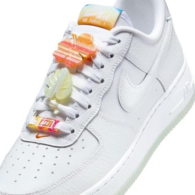 [ナイキ] エア フォース 1 '07 LX [W AIR FORCE 1 '07 LX] ホワイト IB8875-111