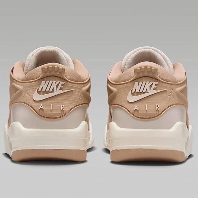 ナイキ] エア ジョーダン 4 RM [W AIR JORDAN 4 RM] ヘンプ/セイル