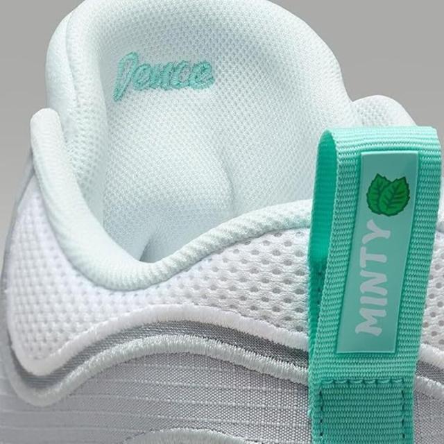 [ナイキ] テイタム 3 PF ギンガム [TATUM 3 PF "Gingham"] プラチナムティント/ライトスモークグレー/グレーフォグ/ホワイト FZ6601-005