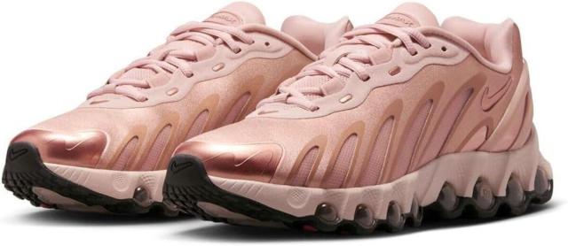 [ナイキ] エア マックス DN8 [W AIR MAX DN8] メタリックレッドブロンズ/パーティクルベージュ/ヘンプ/ブラック HF5509-900