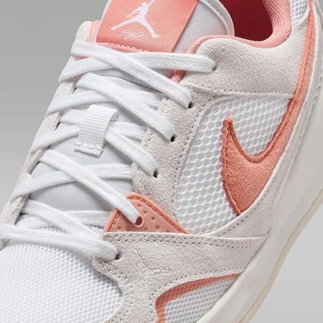 ナイキ] ジョーダン コンフォート エラ [W JORDAN CMFT ERA] ホワイト