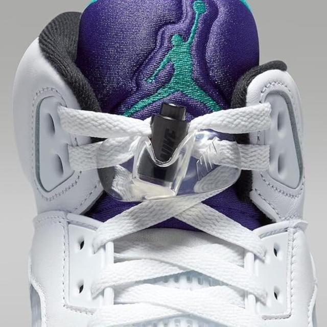 [ナイキ] エア ジョーダン 5 レトロ グレープ [AIR JORDAN 5 RETRO "Grape"] ホワイト/グレープアイス/ブラック/ニューエメラルド HQ7978-100