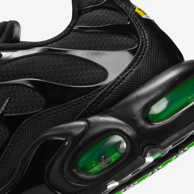 [ナイキ] エア マックス プラス [AIR MAX PLUS] ブラック/ブラック/グリーンストライク DM0032-024_7
