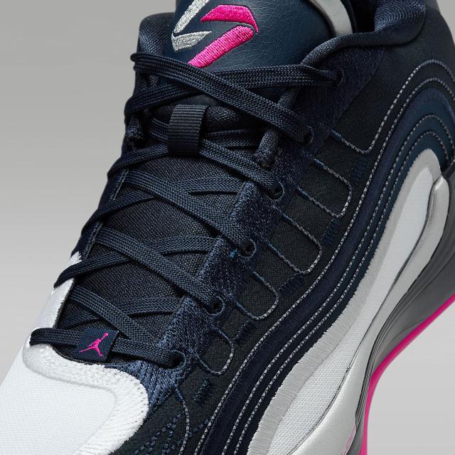 [ナイキ] ルカ 4 PF ナビドール [LUKA 4 PF "Navidor"] ダークオブシディアン/ブラック/ピンクプライム/メタリックシルバー HF0824-400