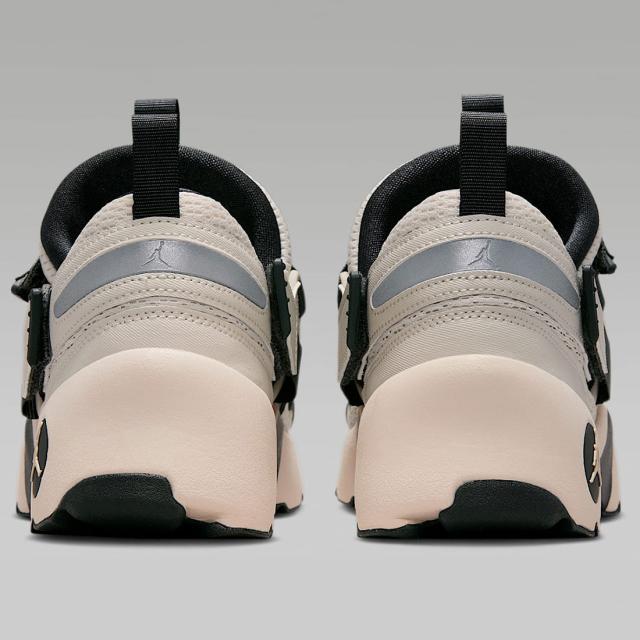 ナイキ] ジョーダン トランナー LX [W JORDAN TRUNNER LX] ライト