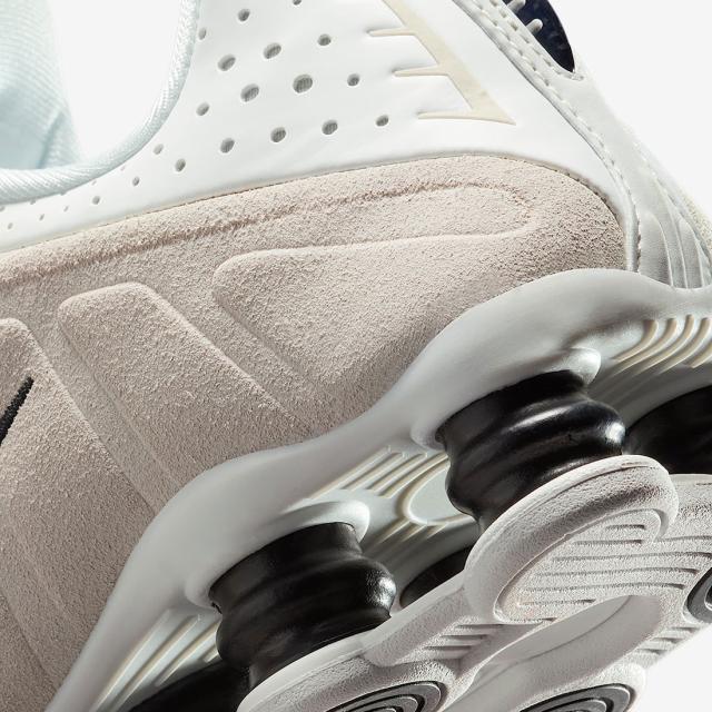 ナイキ] ショックス R4 [W SHOX R4] サミットホワイト/ライトオール