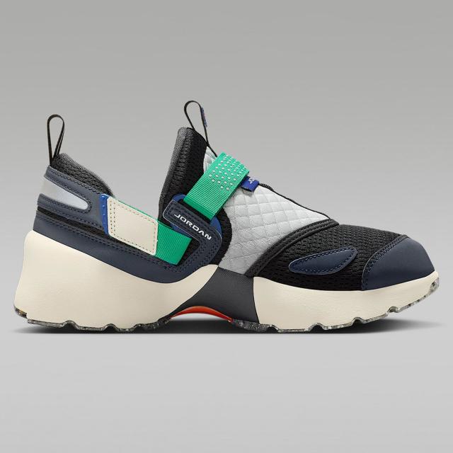 ナイキ] ジョーダン トランナー LX [W JORDAN TRUNNER LX] ブラック