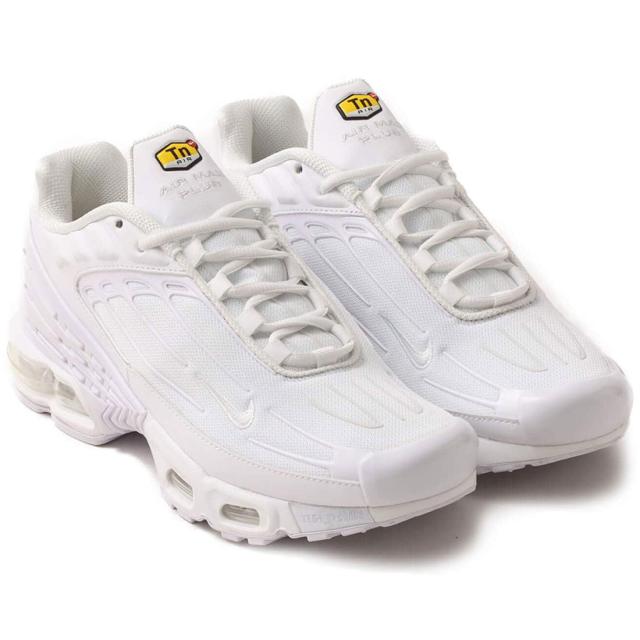 [ナイキ] エア マックス プラス 3 [AIR MAX PLUS 3] ホワイト/バストグレー/ホワイト CW1417-100