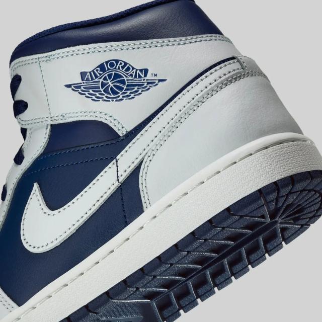 [ナイキ] エア ジョーダン 1 ミッド [AIR JORDAN 1 MID] ブルー/ピュアプラチナム DQ8426-403_7