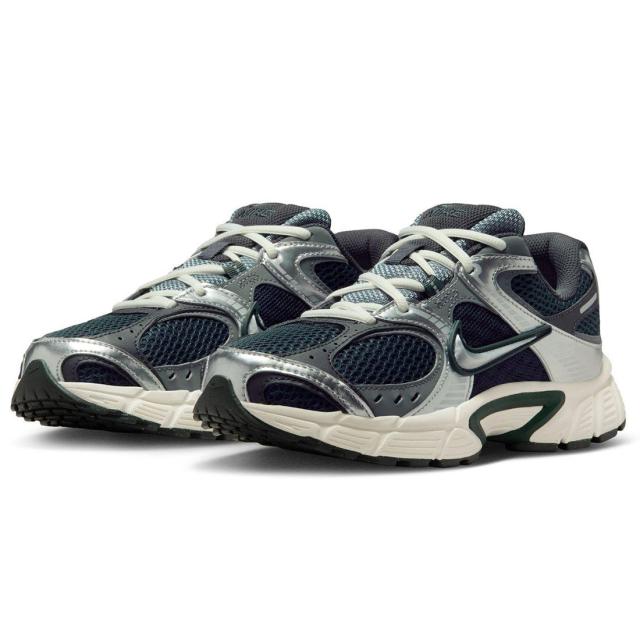 [ナイキ] V5 RNR [W V5 RNR] ネイビー/シルバー/ブラック/ホワイト HQ7901-300