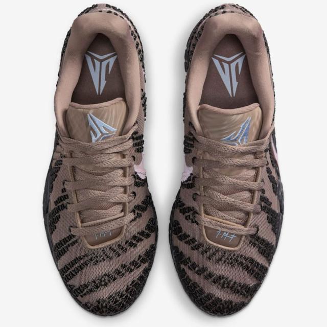 [ナイキ] ジャ 3 EP [JA 3 "Showstopper" EP] ミンクブラウン/ブラック/ピンクフォーム HF2794-200