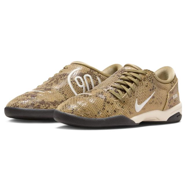 [ナイキ] トータル 90 SE [W TOTAL 90 SE] パラシュートベージュ/ペールアイボリー/ブラック/ペールアイボリー IB4204-200